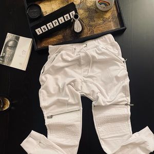Mens Joggers Size S. Color White.